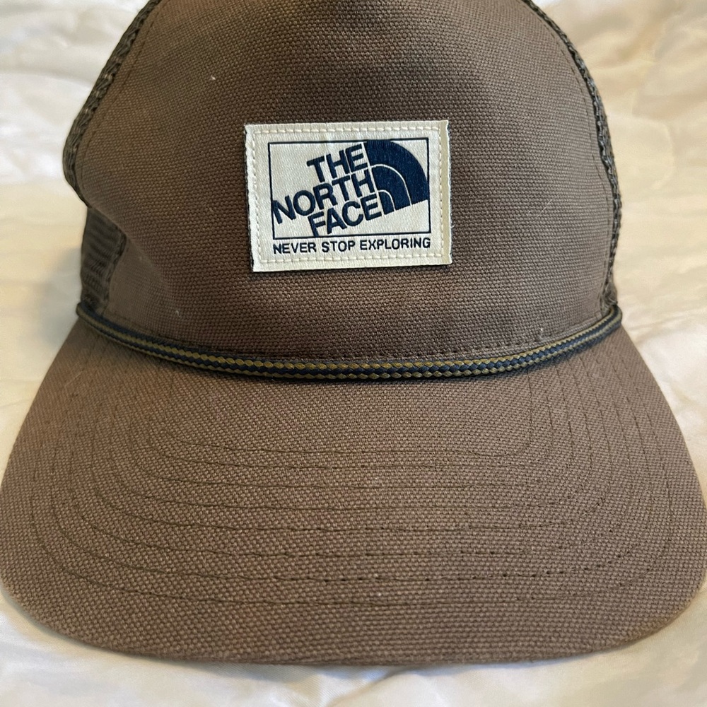 Vintage North Face Mesh-Back Cap